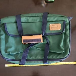 Pyrex Forest Green and Navy Casserole Carrier